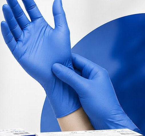 Manos con guantes de nitrilo Galaxy Products